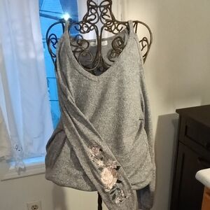 Streetwear Society Gray Floral Sweatshirt